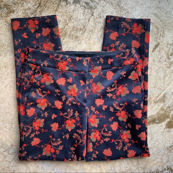 Ann Taylor Pants - 3/$20 Ann Taylor Marisa Asian Floral Cropped Pants
